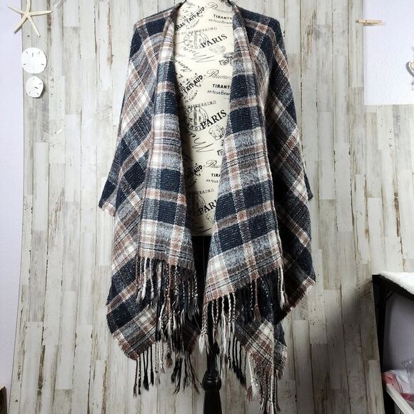 Universal Thread Plaid Fringe Shawl Black Brown OSFM - Picture 1 of 11